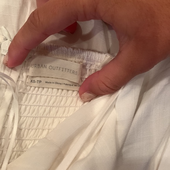 Urban Outfitters Cassidy Ruched tie-shoulder romper in white size XS - Picture 6 of 6